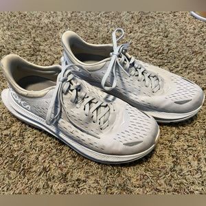 Hoka Women’s Kawana in 8.5B Nimbus Cloud/Ice Flow